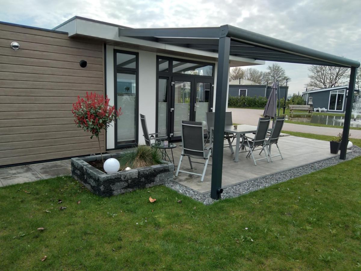Ferienhaus / Chalet / Bungalow Am See, Holland, Niederlande, Lathum Экстерьер фото
